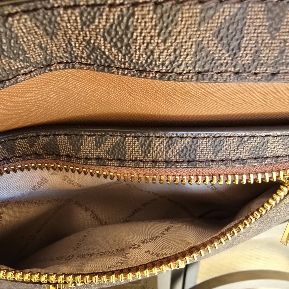 Michael Kors Brown Leather Crossbody Bag - Picture 7 of 11